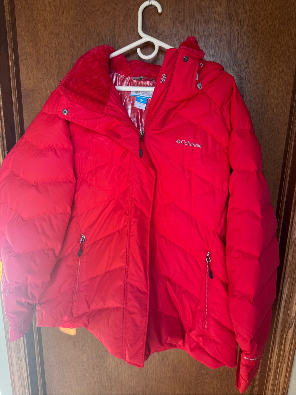 Columbia Women's Bright Red Puffy Insulated Coat
